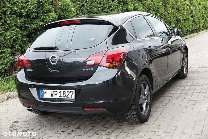 Opel Astra 1.4 Turbo Design Edition - 12