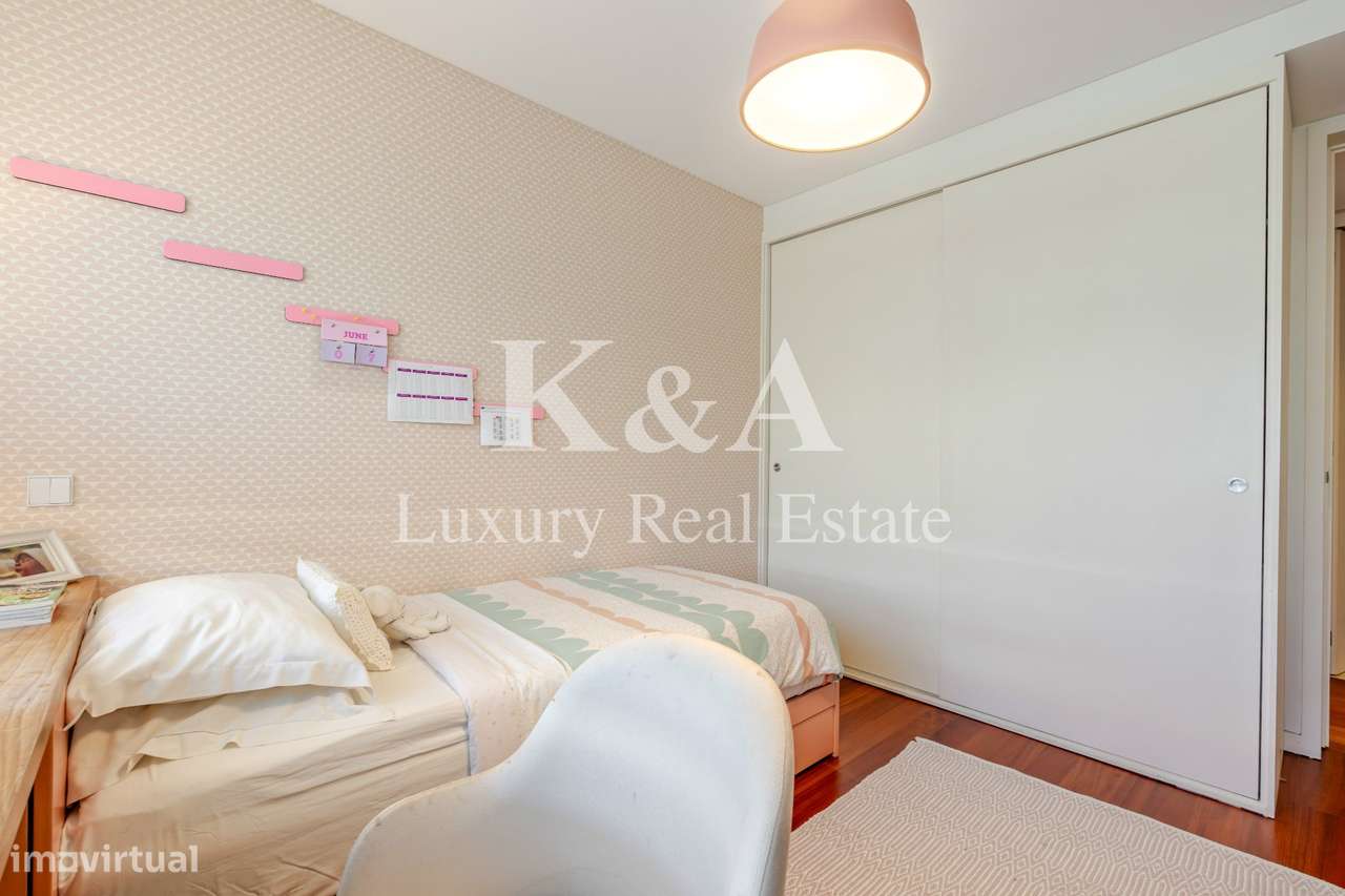 Apartamento T4 em Matosinhos Sul com varanda e vista mar.-21