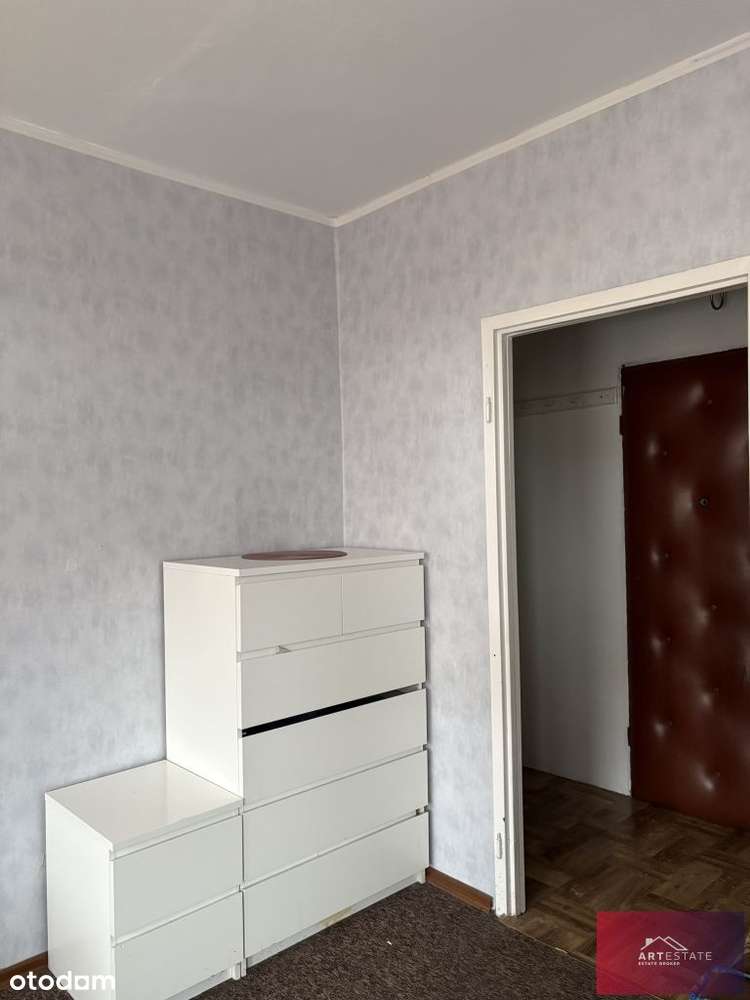 Przestronna Kawalerka z windą Retkinia-16