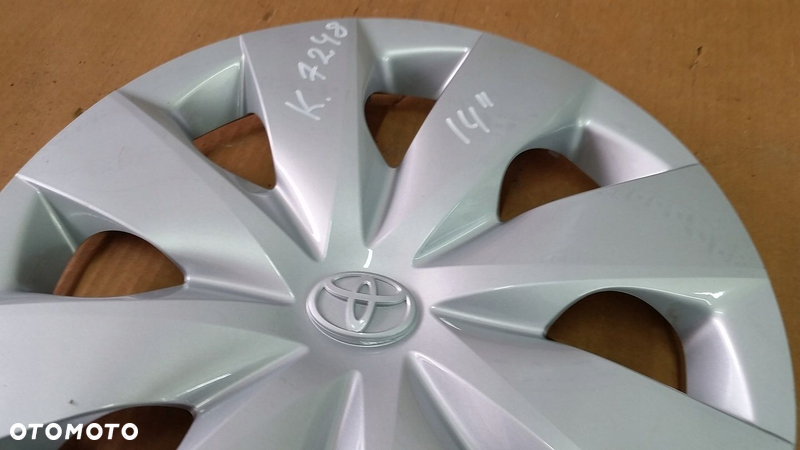 Kołpak Toyota OE Oryginalne 14" 42602-0D190 - 4