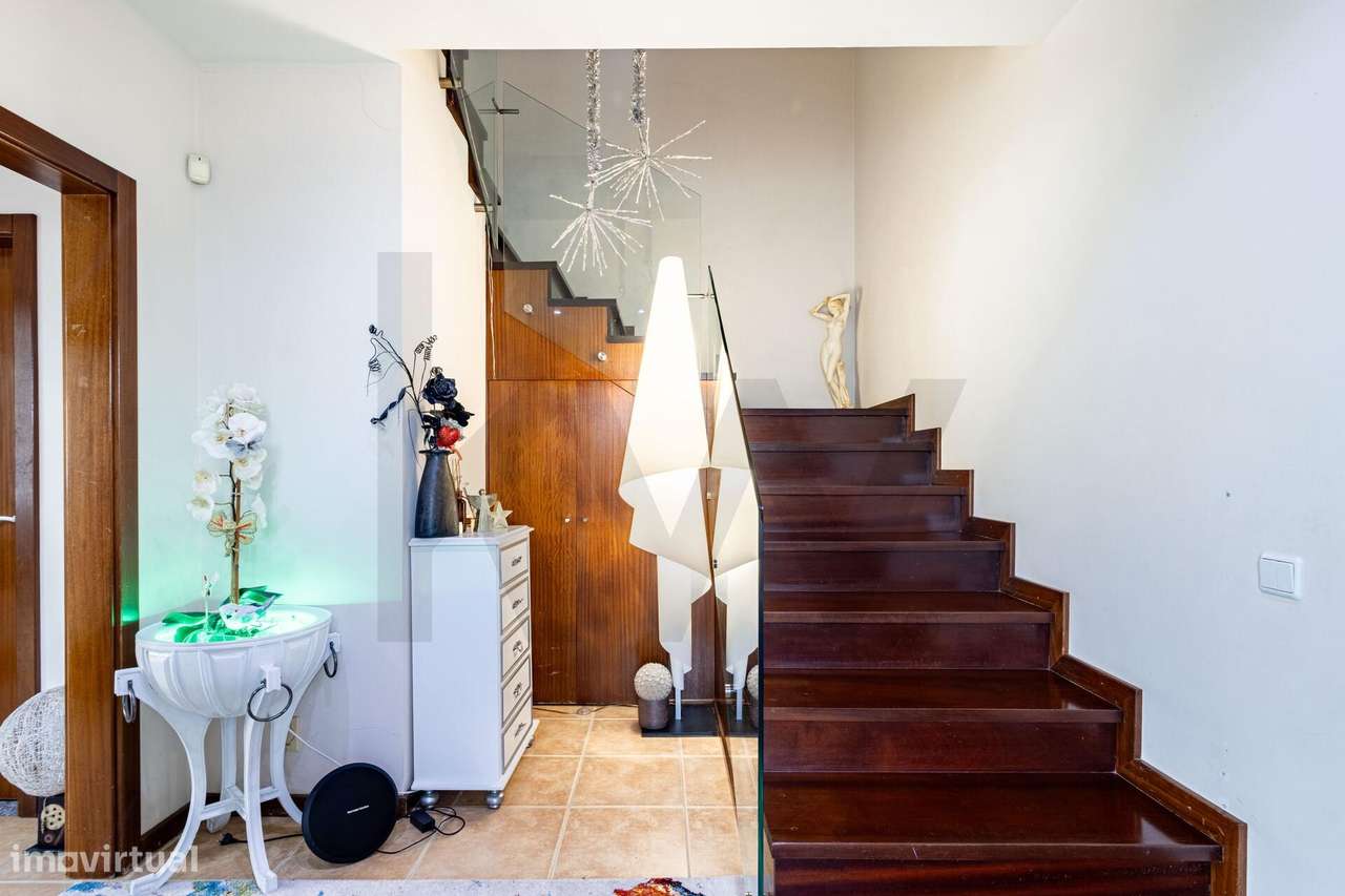 Moradia T3 de 3 Frentes em Sanfins – Santa Maria da Feira-14