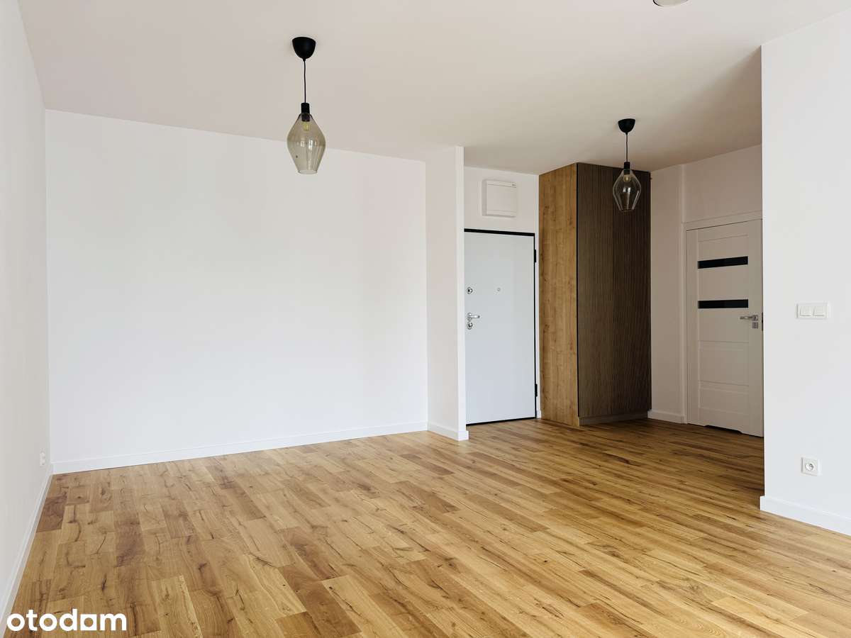 Świeżo wykończone 2 pokoje do wprowadzenia z klimatyzacją i garażem-7