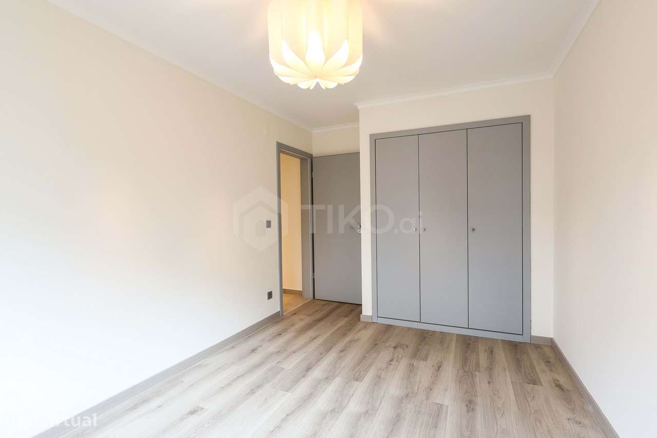 T4 CONVERTIDO EM T3 DE ALTO PADRÃO | 163 M² | 2 GARAGENS + ARRECADAÇÃO-19