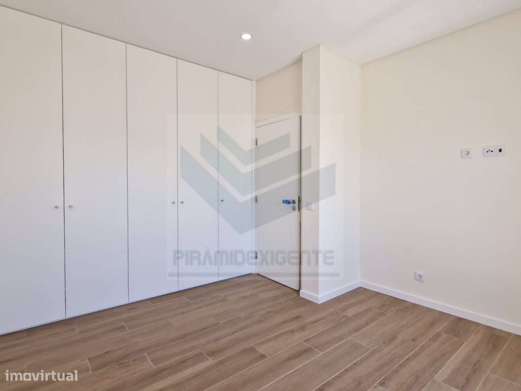 Moradia - Quarto RC, 2 Grandes Suítes 1ºpiso! Pinhal General - Grande imagem: 3/14