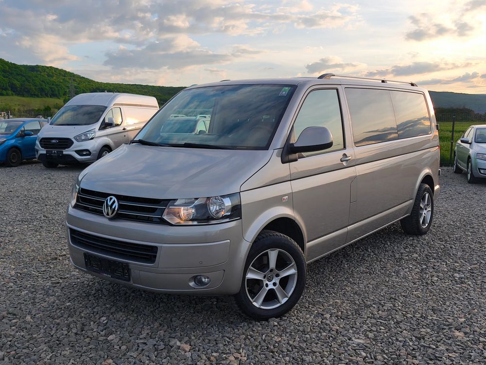 Volkswagen Caravelle 2014