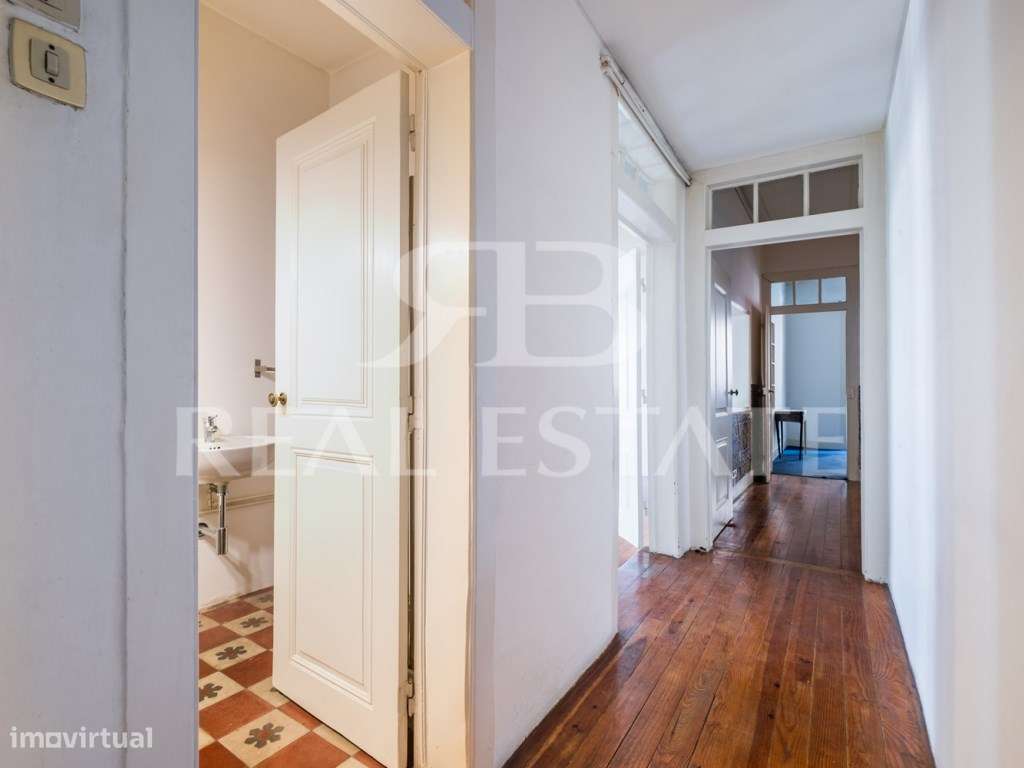 T3+2 na ESTRELA / Santos-o-Velho, centro de Lisboa.-6