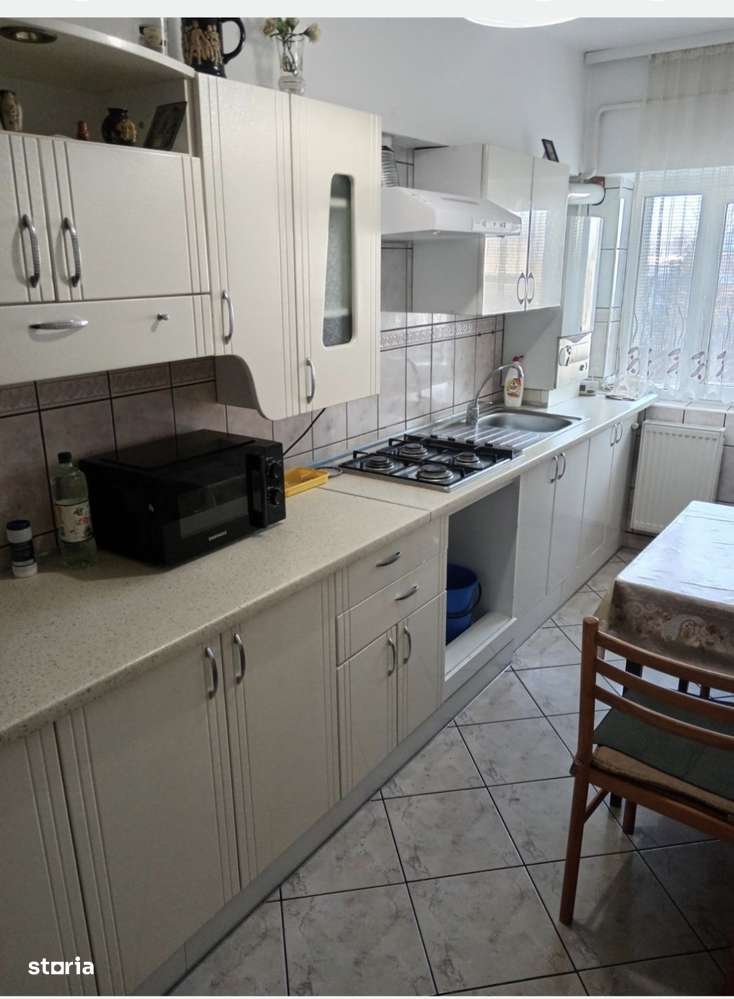 Oferta apartament cu 3 camere decomandate-0
