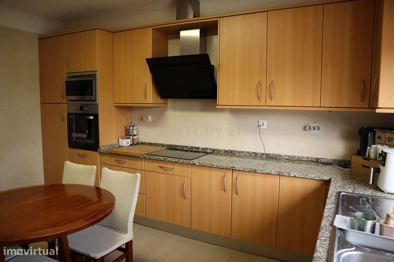 Encantadora Quinta em Mafra com Vista Mar e Serra – Piscina, Anexos e-9