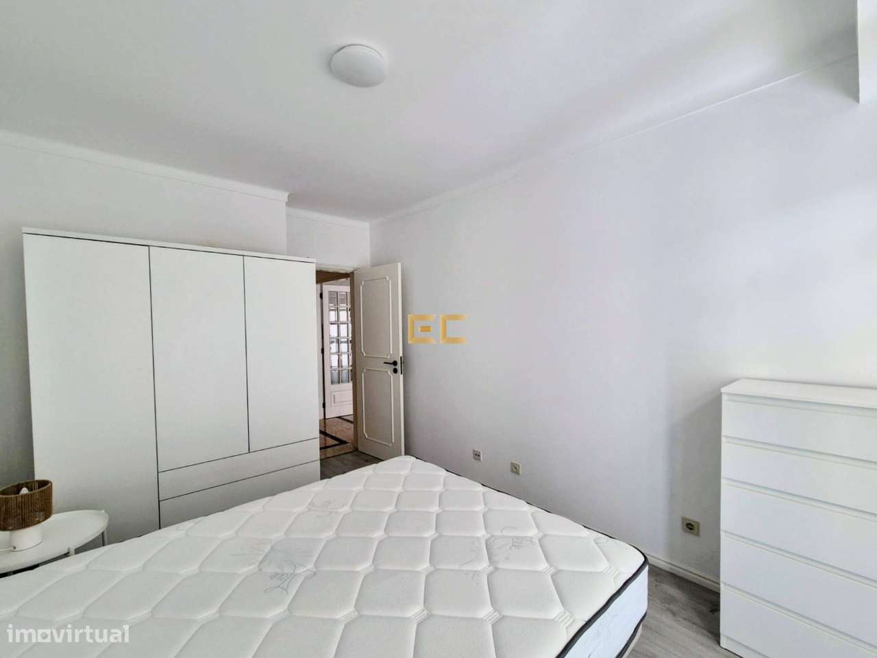 Apartamento T0, para venda em Buarcos- Figueira da Foz!-17