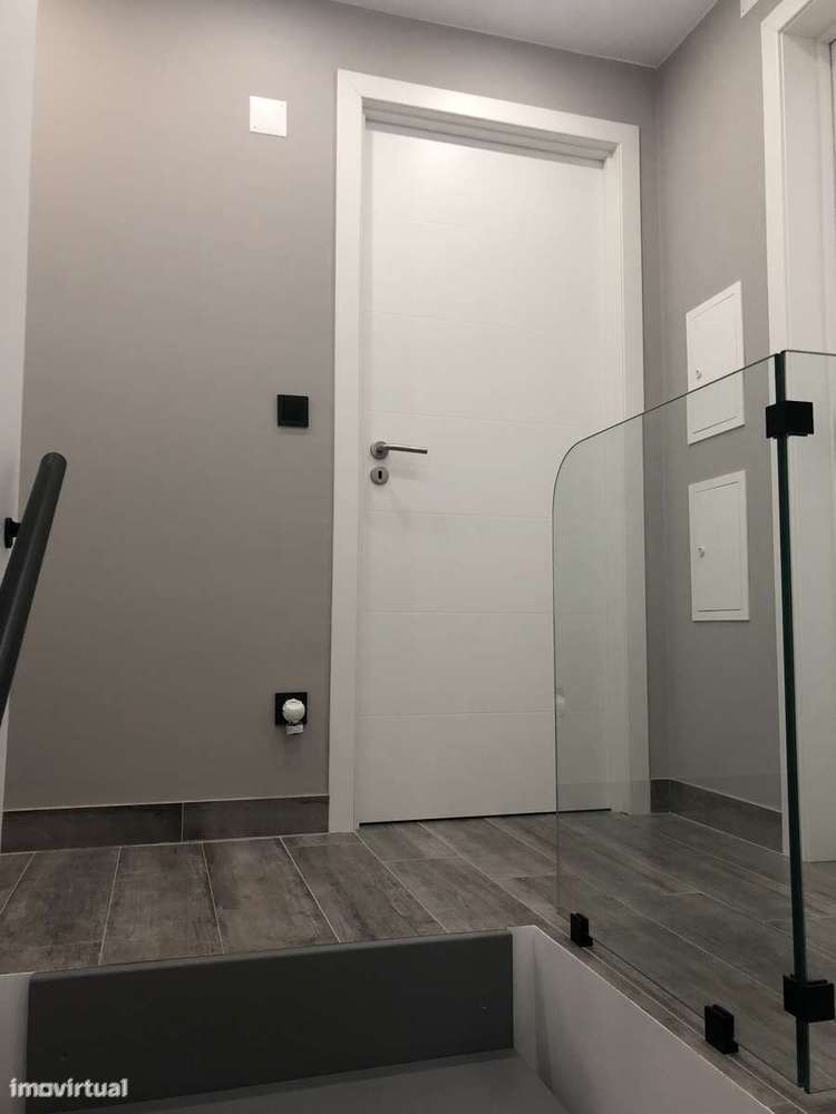 Moradia T3 com Terraço, garagem e jardim - Grande imagem: 5/20