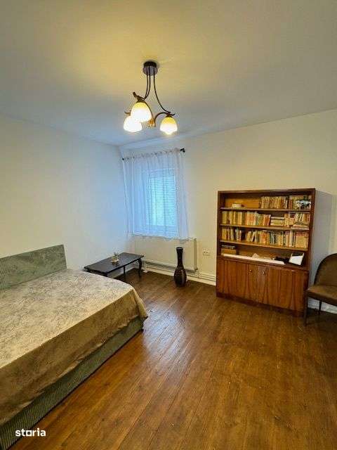 Casa renovata cu 1.052 mp teren, SASCUT(Targusor),  jud. Bacau-13