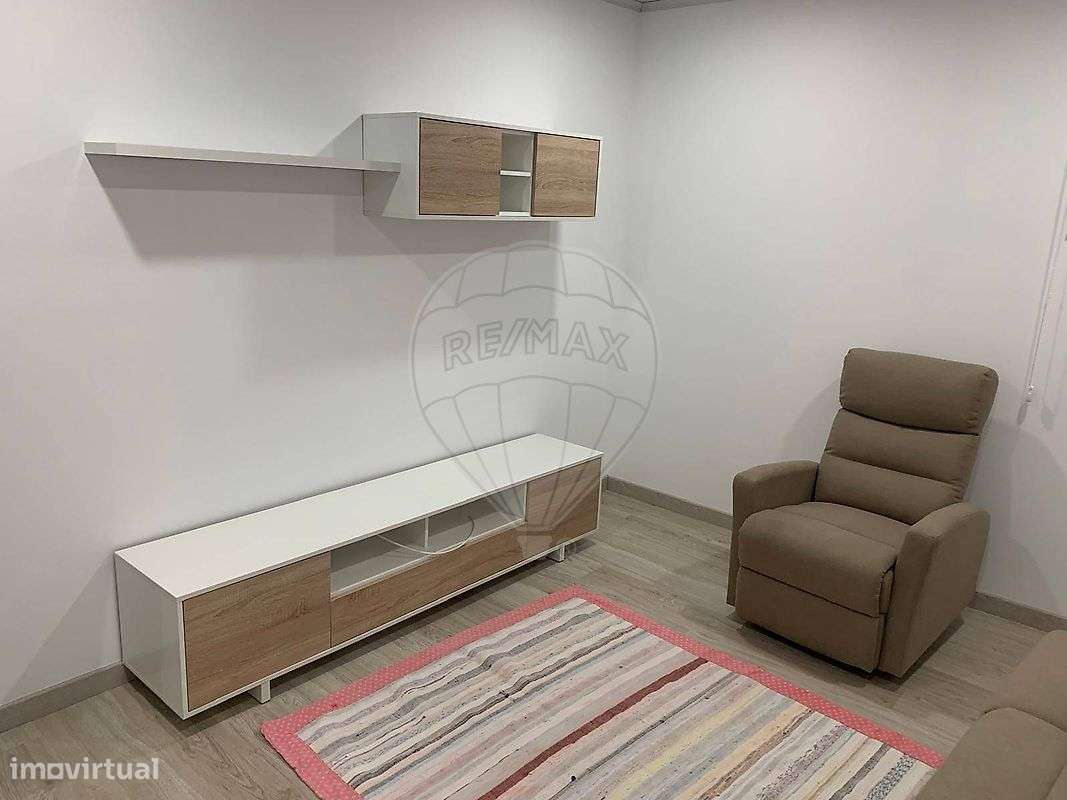 Moradia T2 para arrendamento - Grande imagem: 3/9