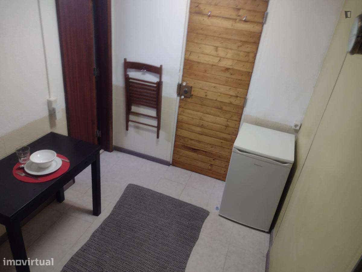 Estúdio - localizado em Carcavelos Lisbon - Grande imagem: 5/9