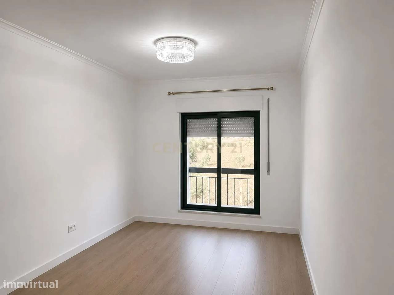 Apartamento T2 Remodelado | Massamá Norte-9