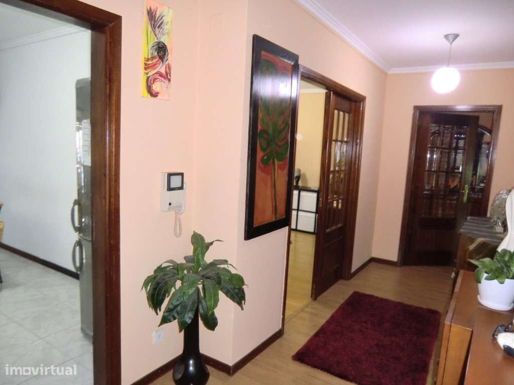 Apartamento T 3 c terraço,São João Madeira,centro-15