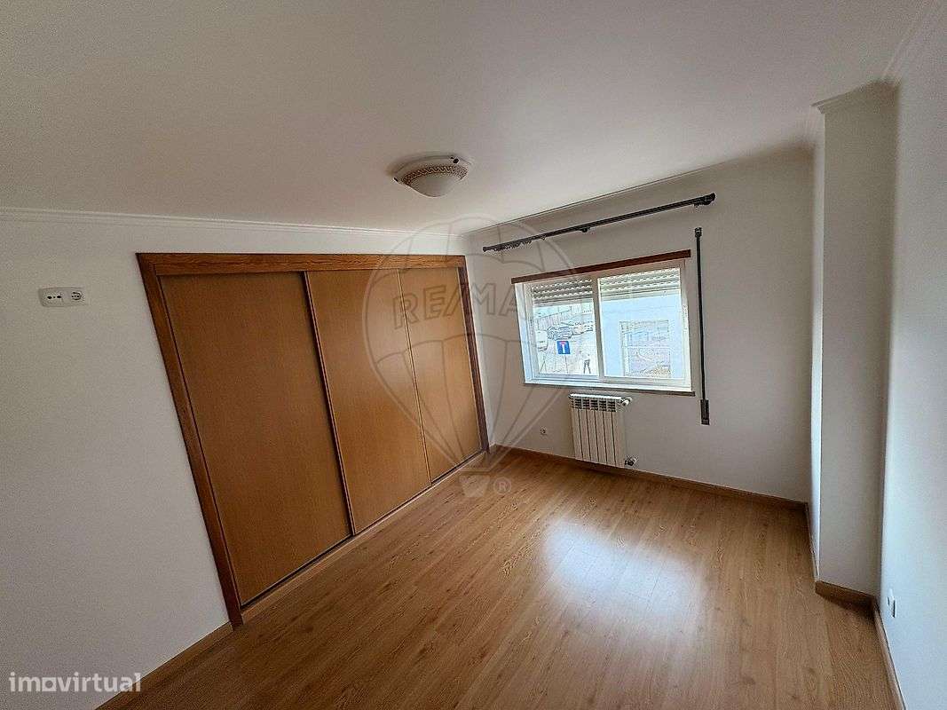 Apartamento T2 para arrendamento - Grande imagem: 2/4