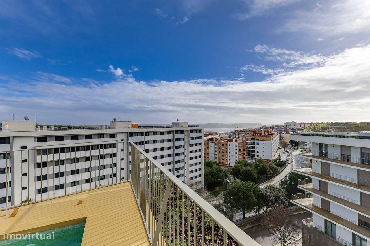 Luxo Contemporâneo em Miraflores: T1 Novo com Varandas, Piscina e Giná - Grande imagem: 3/30