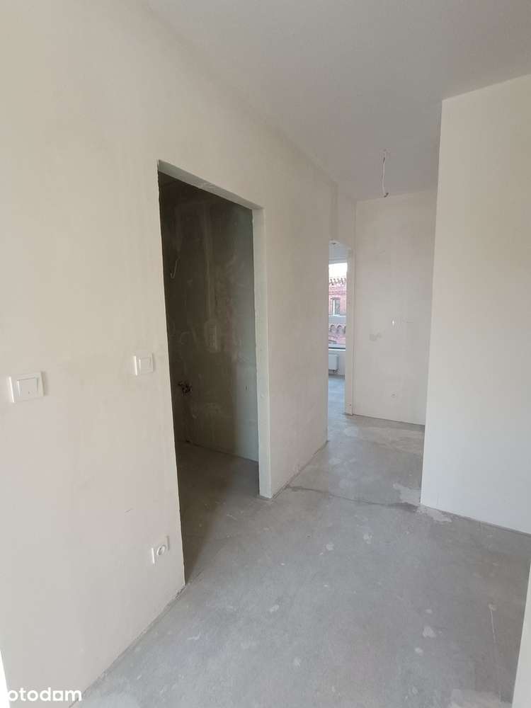 3 pokoje z możliwością podziału na 2 kawalerki-12