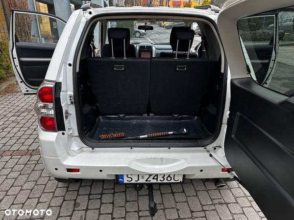 Suzuki Grand Vitara 2.4 Premium - 12