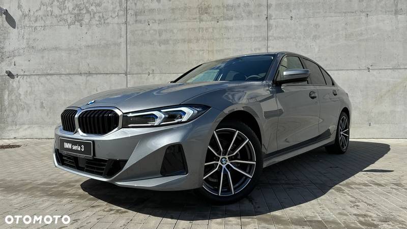 BMW Seria 3 320i - 10