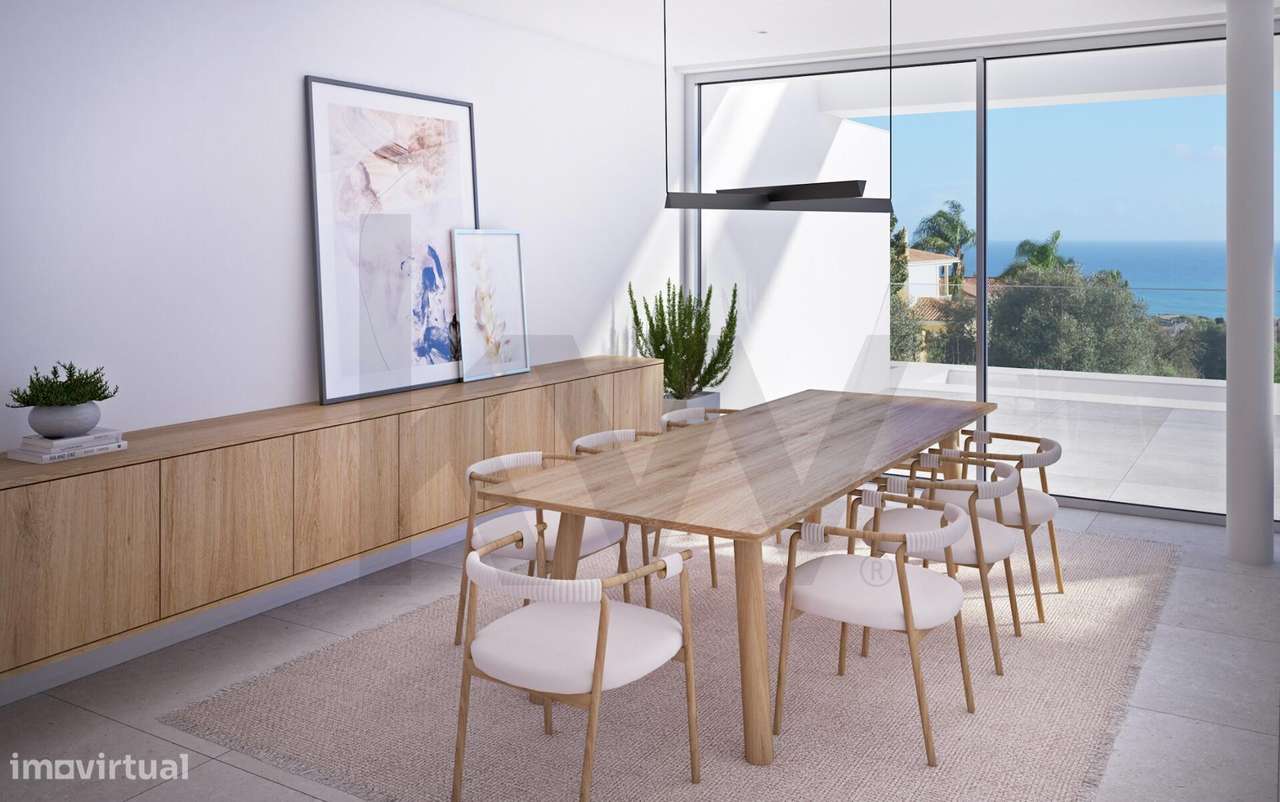 Moradia T3 na Praia da Luz com piscina, jardim, com terraço próxima da - Grande imagem: 5/17