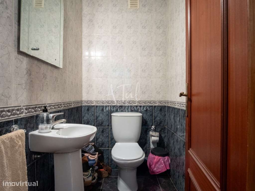 Apartamento T3 no Centro do Cartaxo - Excelente Oportunidade!-11