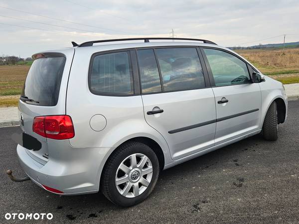 Volkswagen Touran 1.6 TDI DPF BlueMot Trendline - 4