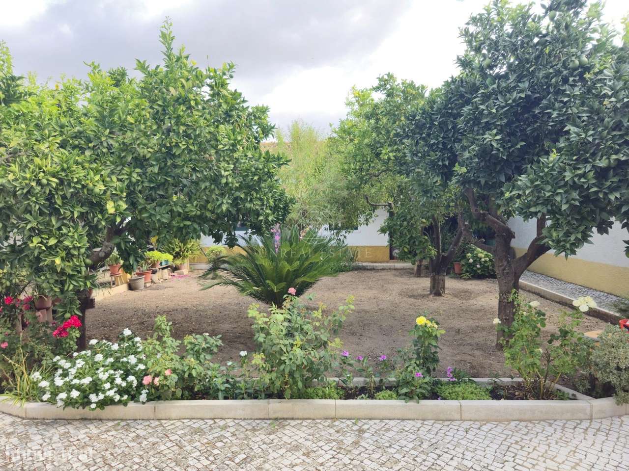 Moradia T3 Térrea Isolada com Jardim, Garagem e Churrasqueira | a 5 Mi-44