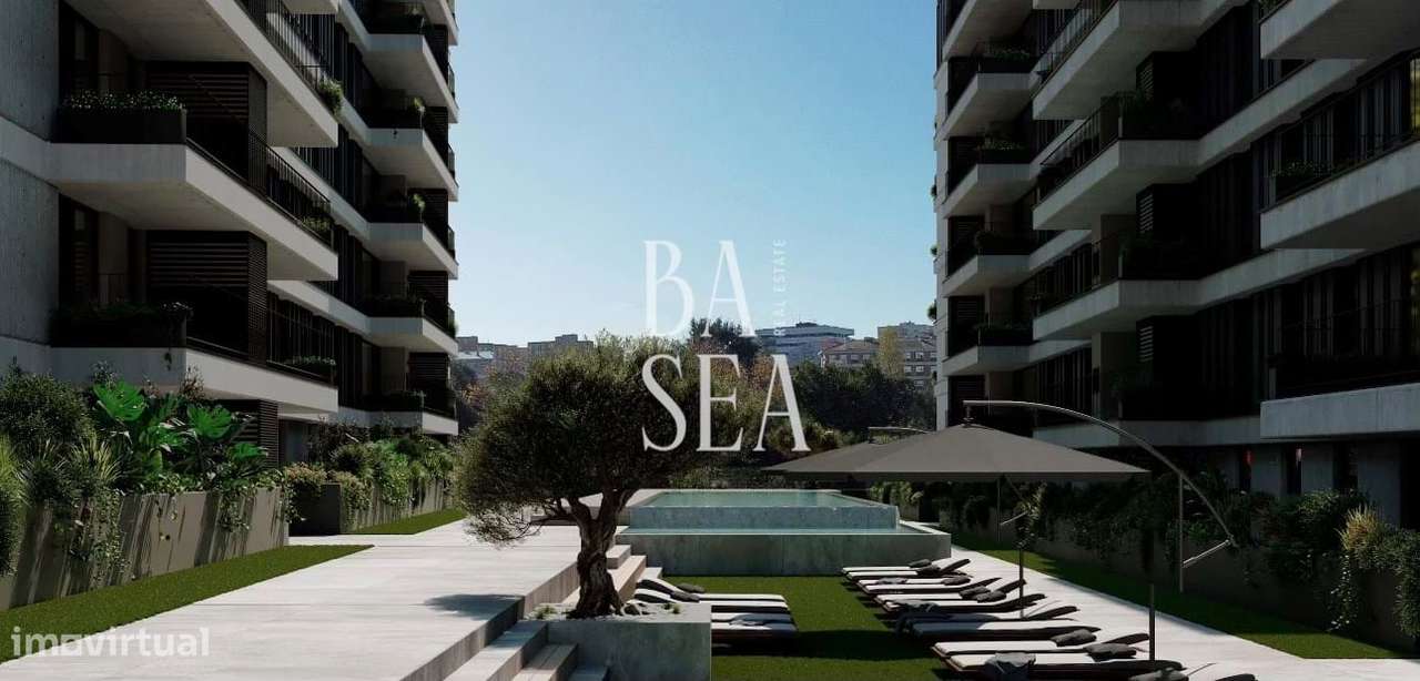 Apartamento T3 Box 1 Carro em Condomínio com Piscina em Ramalde Porto-2