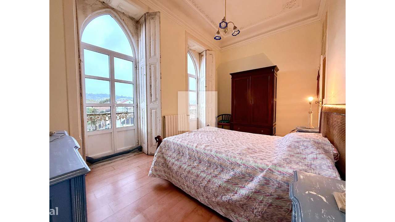 Moradia Senhorial T6-33