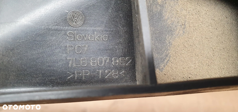 Ślizg zderzaka prawy tył VW Touareg 7L6807862 - 4