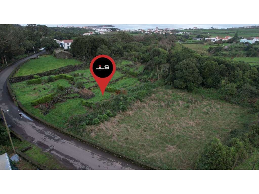 Terreno com viabilidade de construção na zona do Pinheiro, Praia, I... - Grande imagem: 4/16