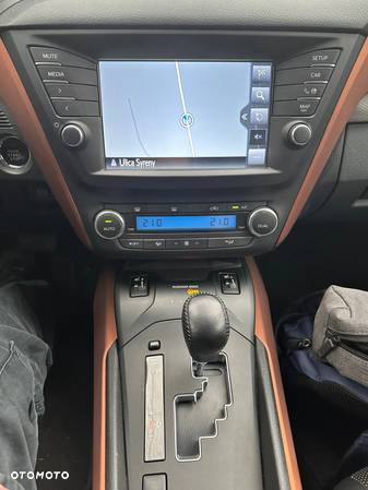 Toyota Avensis 2.0 Premium MS - 16