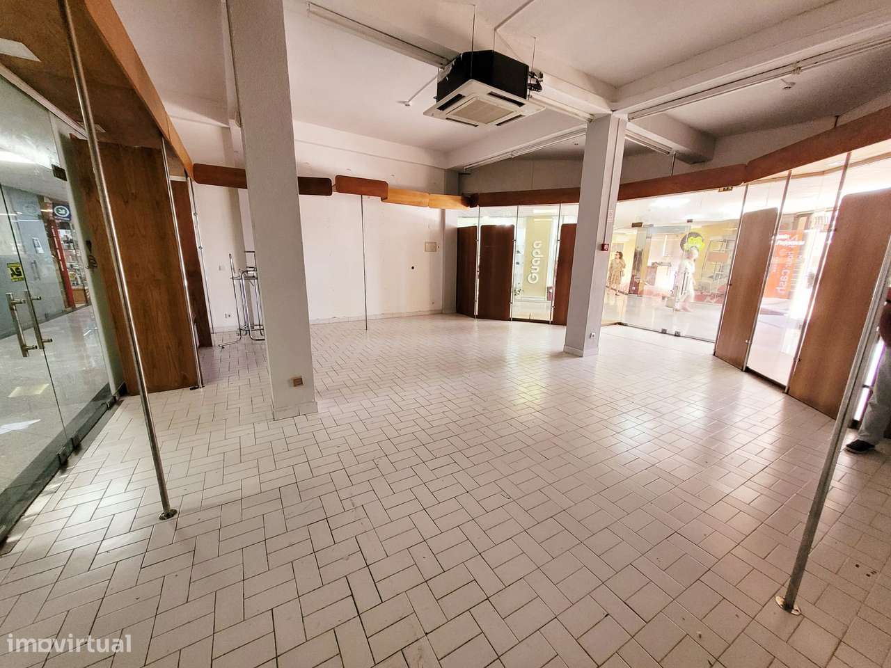 Loja para Comércio ou Serviços - Covilhã - Grande imagem: 4/7