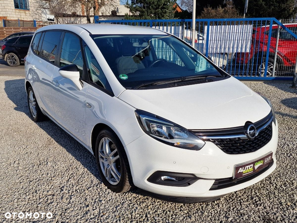 Opel Zafira - 36