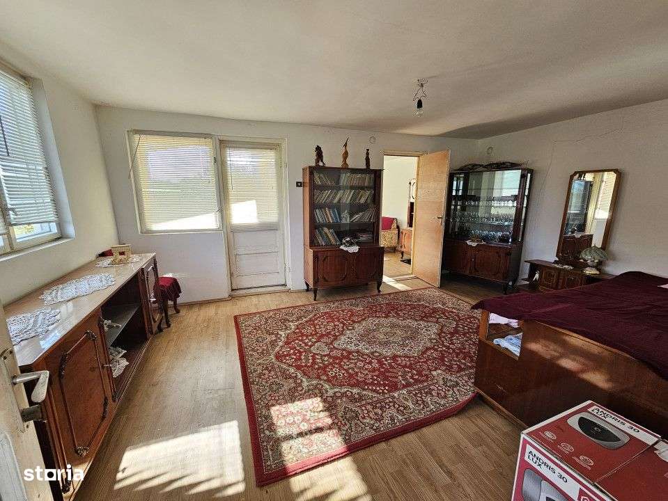 Vanzare casa P+1, in comuna Danesti, la 10 km distanta de Tg. Jiu - Imagine principală: 4/10