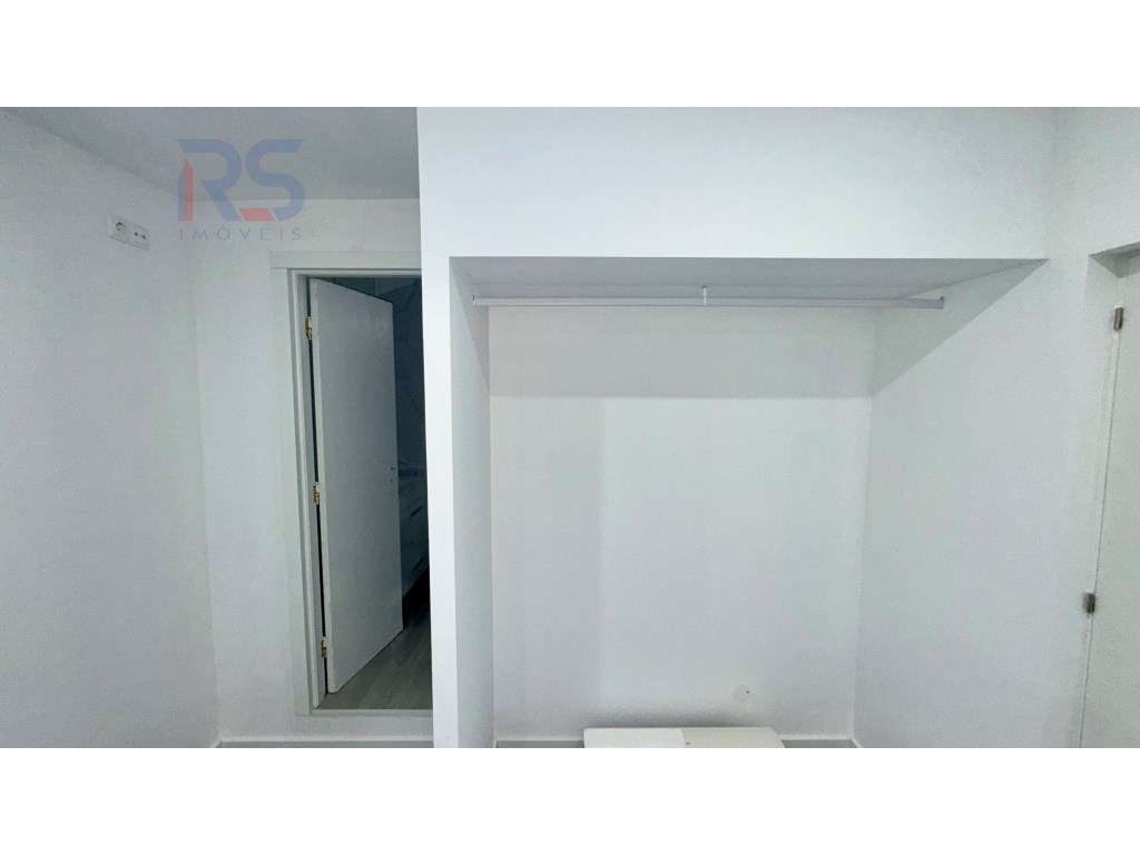 Espaço Comercial Convertido em Habitação Santo Tirso-7