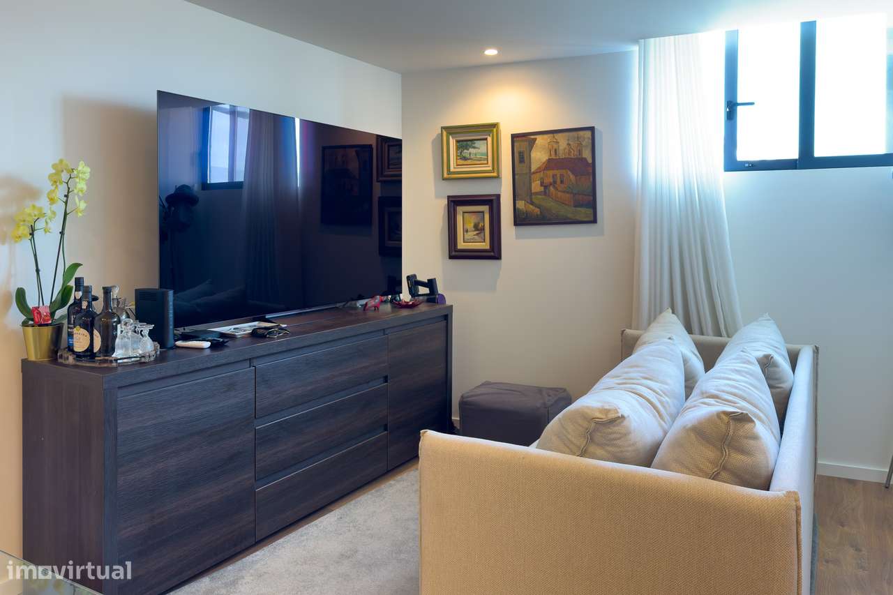 Apartamento T1 renovado, em Amares-7