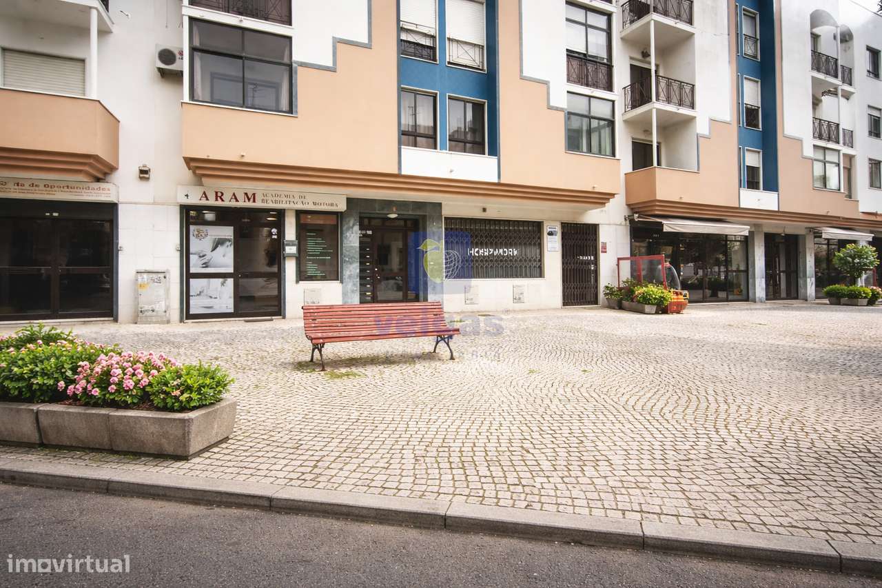 LOJA PARA INVESTIMENTO – SOBRALINHO (ALVERCA DO RIBATEJO) - Grande imagem: 4/4