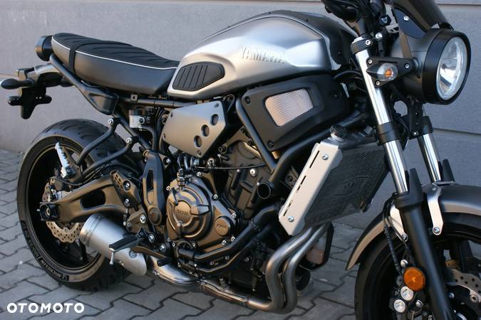 Yamaha XSR - 12