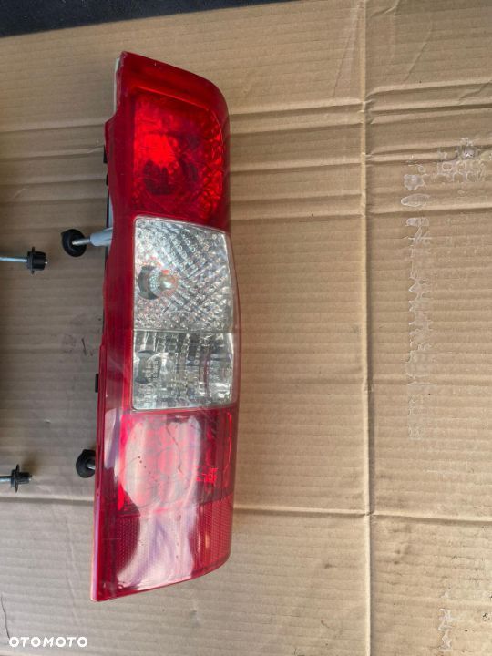 Lampa prawa prawy tył Ford Transit MK7 - 1