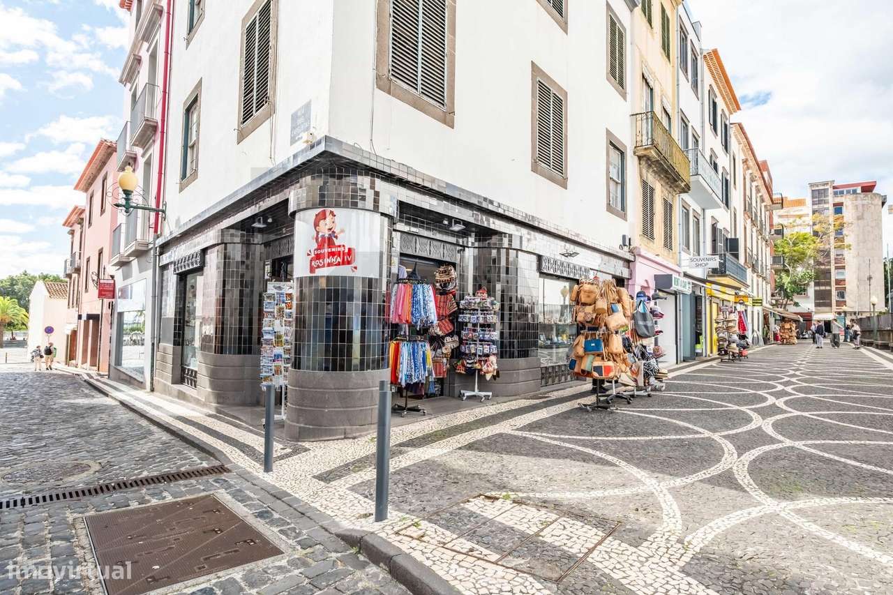 Excelente Investimento no Centro Histórico do Funchal | Prédio para Re - Grande imagem: 5/31