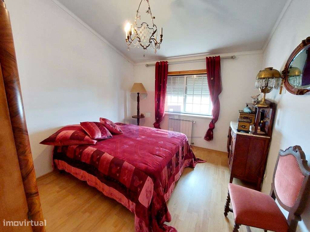 Moradia Geminada T4 com terreno | Entre a Cidade e a Praia-20
