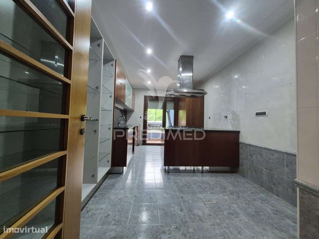 T2-3Ass.-Edifício Varandas Lezíria-Piscina–Centro Vila Franca de Xira - Grande imagem: 5/34