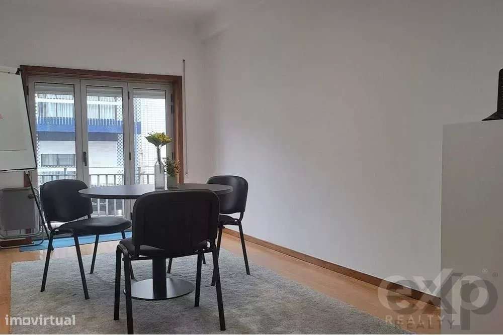 Espaço de trabalho colaborativo para profissionais liberais - Grande imagem: 4/11