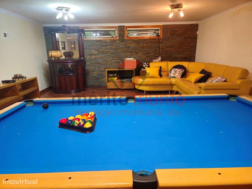 FANTÁSTICA MORADIA T3 C/ PISCINA - MANHENTE - BARCELOS-51