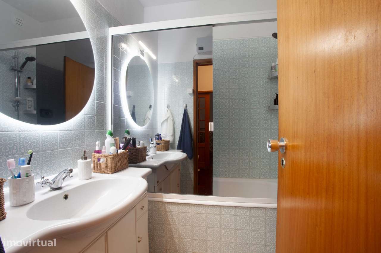 Apartamento T2, São João da Caparica-9