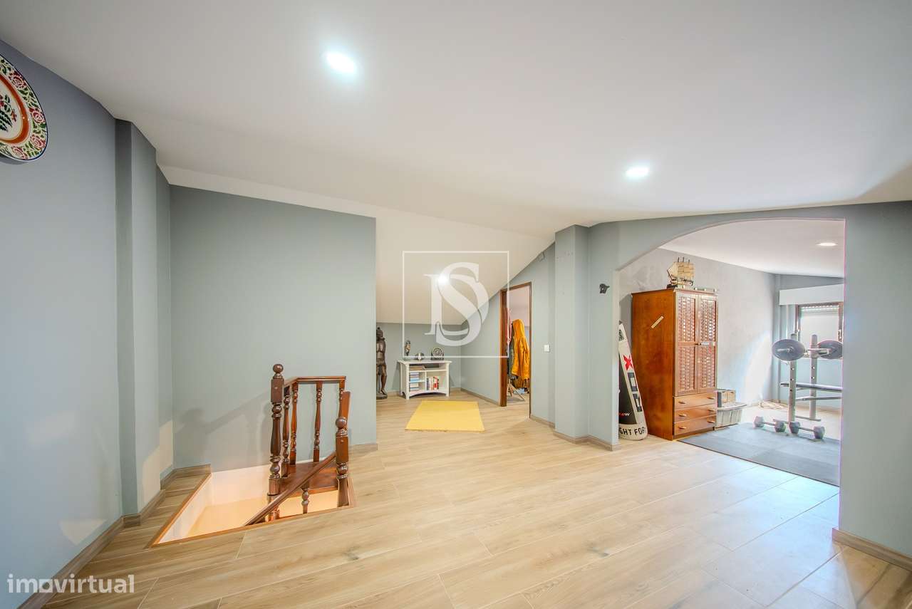 Moradia T3 + Lote Urbano 384m2 | Urb. Casal Tocha, Torres Novas-13