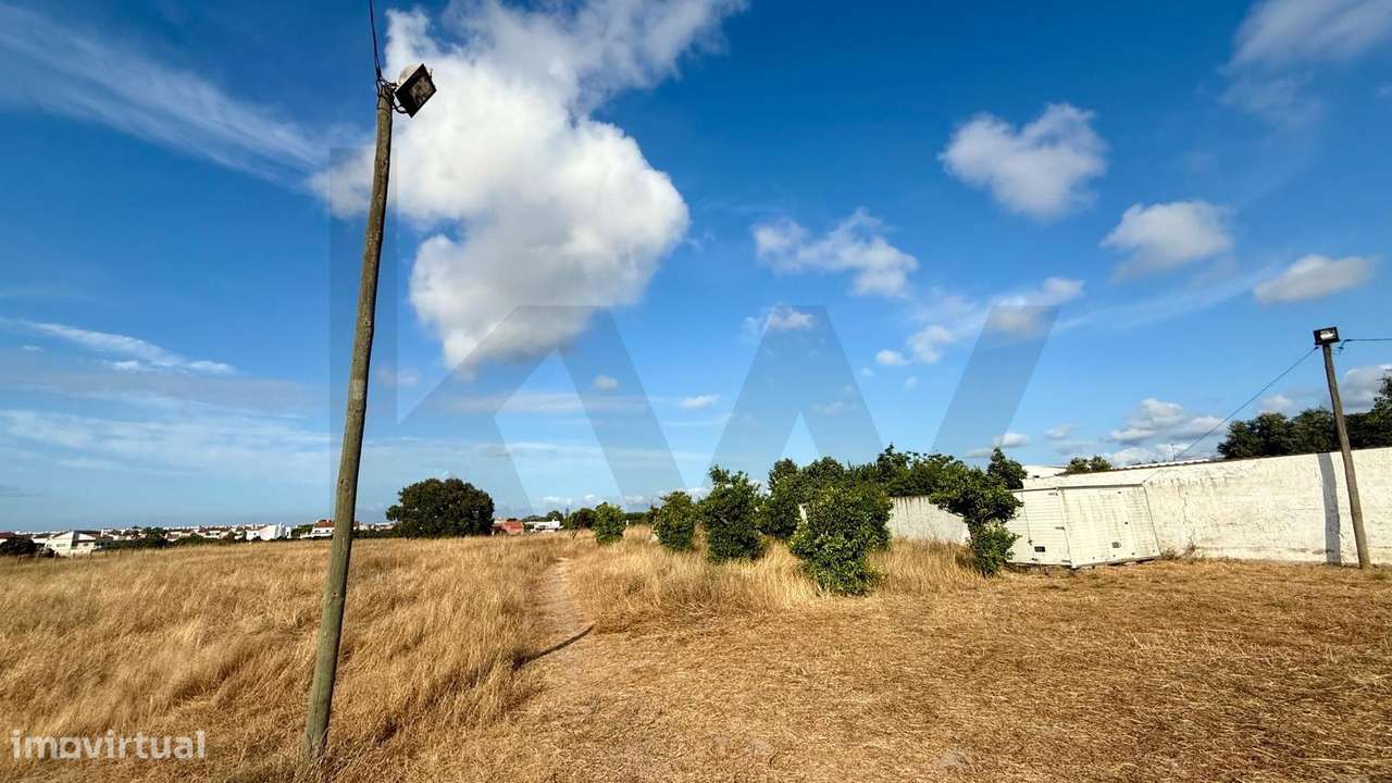 Terreno com 8160 m2 com viabilidade de construção, no centro de Alcoch - Grande imagem: 5/18