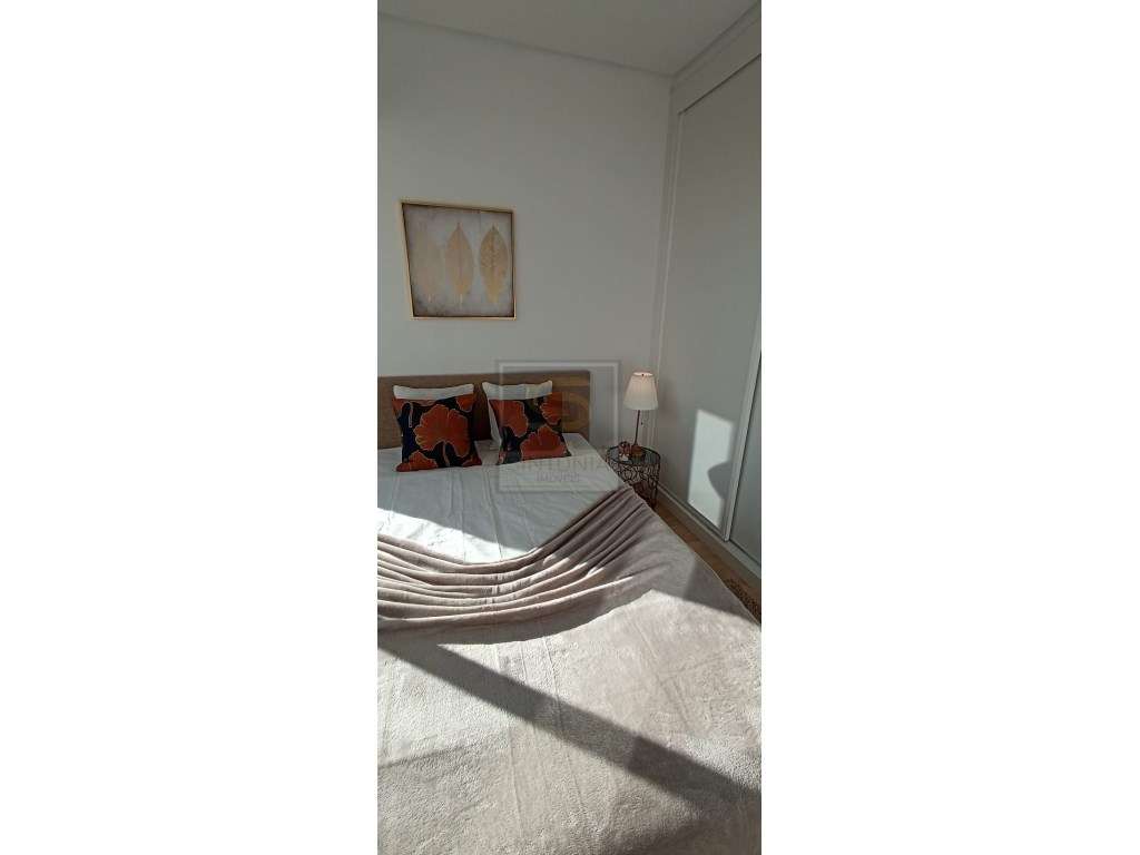 T3 em Benfica - Moderno, Funcional e Perto de Tudo!-2